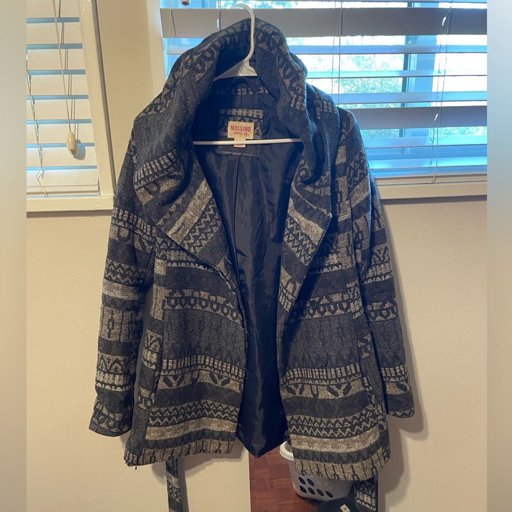 Mossimo Supply Co. Gray Aztec Print Peacoat